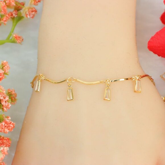 "New Beautiful Design Bracelet for Women/Girls, Gift, B810 - Picture 5 of 10